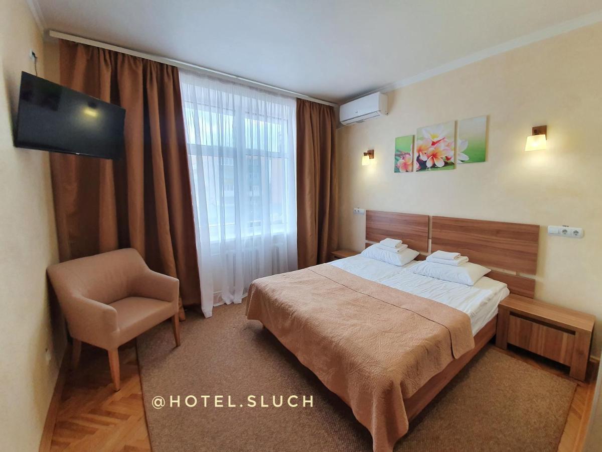 Hotel Sluch Starokostyantyniv Zewnętrze zdjęcie